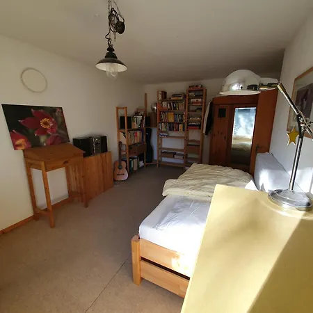 Gemuetliches, Einfaches Gaestezimmer * Oldenburg